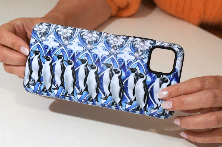 Penguins 3d stereogram phone case