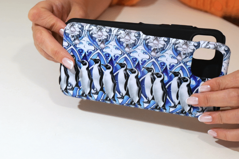 Penguins 3d stereogram phone case