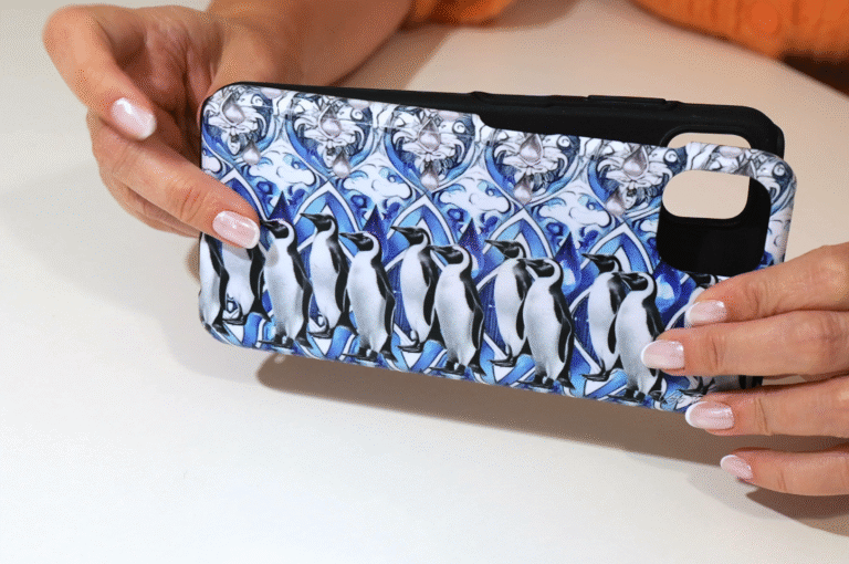 Penguins 3d stereogram phone case