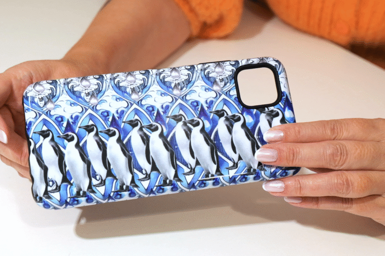 Penguins 3d stereogram phone case