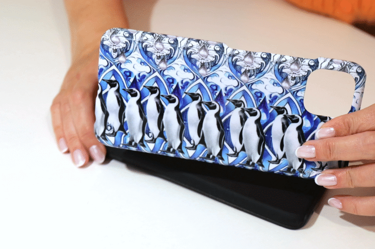 Penguins 3d stereogram phone case