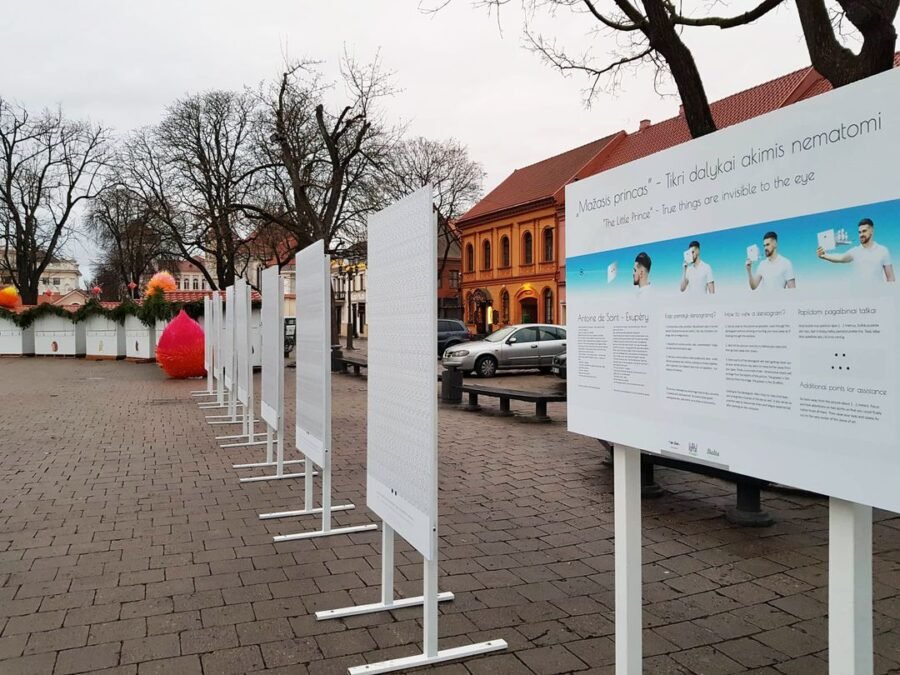 There is an exhibition of 3D stereograms according to the creation “The Little Prince” by Antoine de Saint-Exupery in Kaunas Town Hall