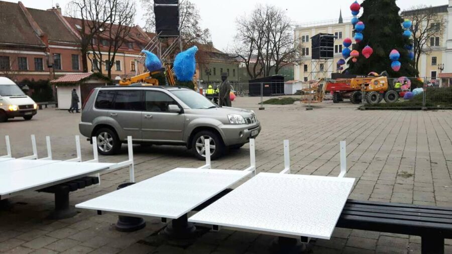 There is an exhibition of 3D stereograms according to the creation “The Little Prince” by Antoine de Saint-Exupery in Kaunas Town Hall